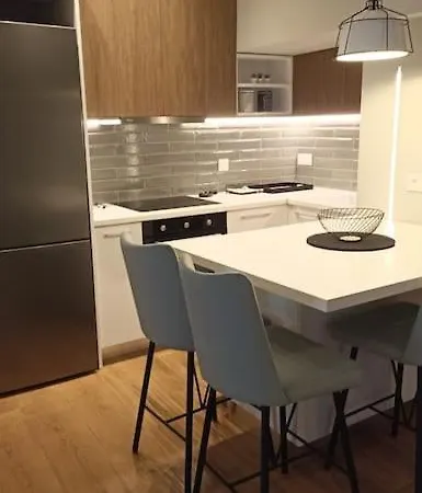 - άνεση στην καρδιά της πόλης ! * Kardítsa